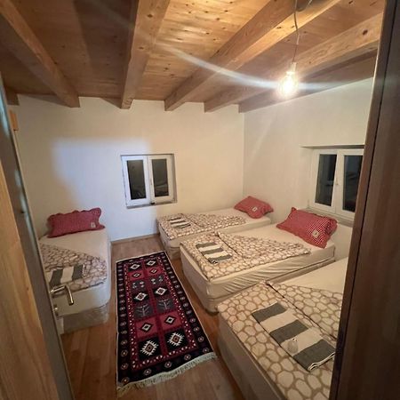 Gornji Lukomir Kod Kapetana Tea B&B 외부 사진