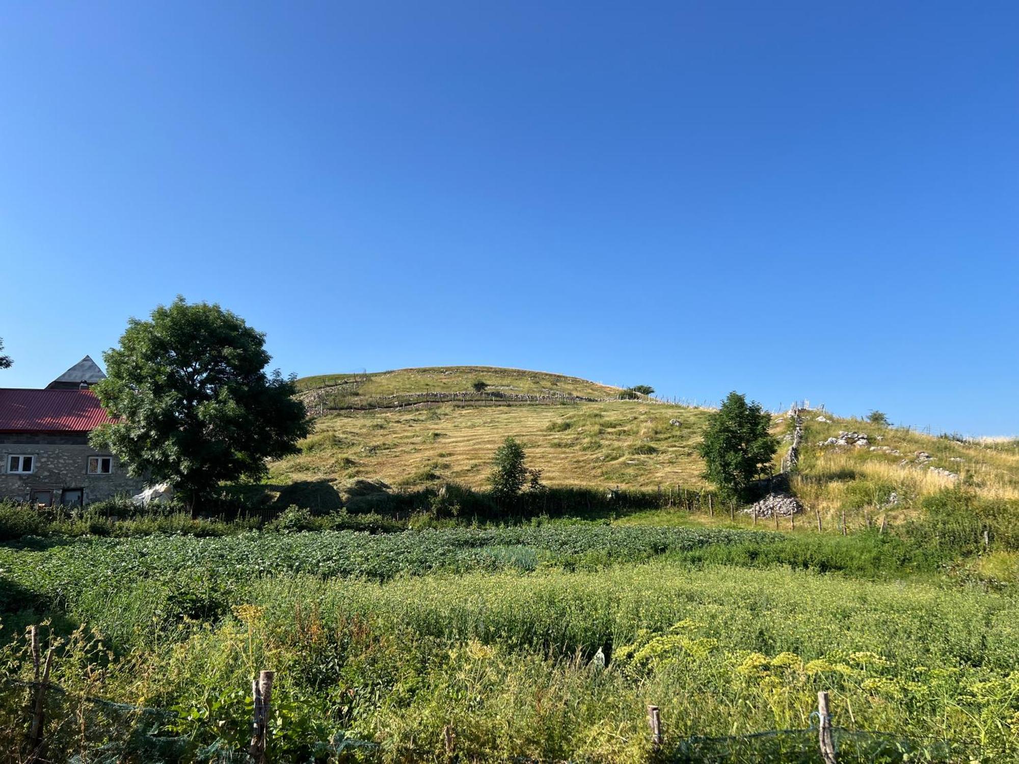 Gornji Lukomir Kod Kapetana Tea B&B 외부 사진
